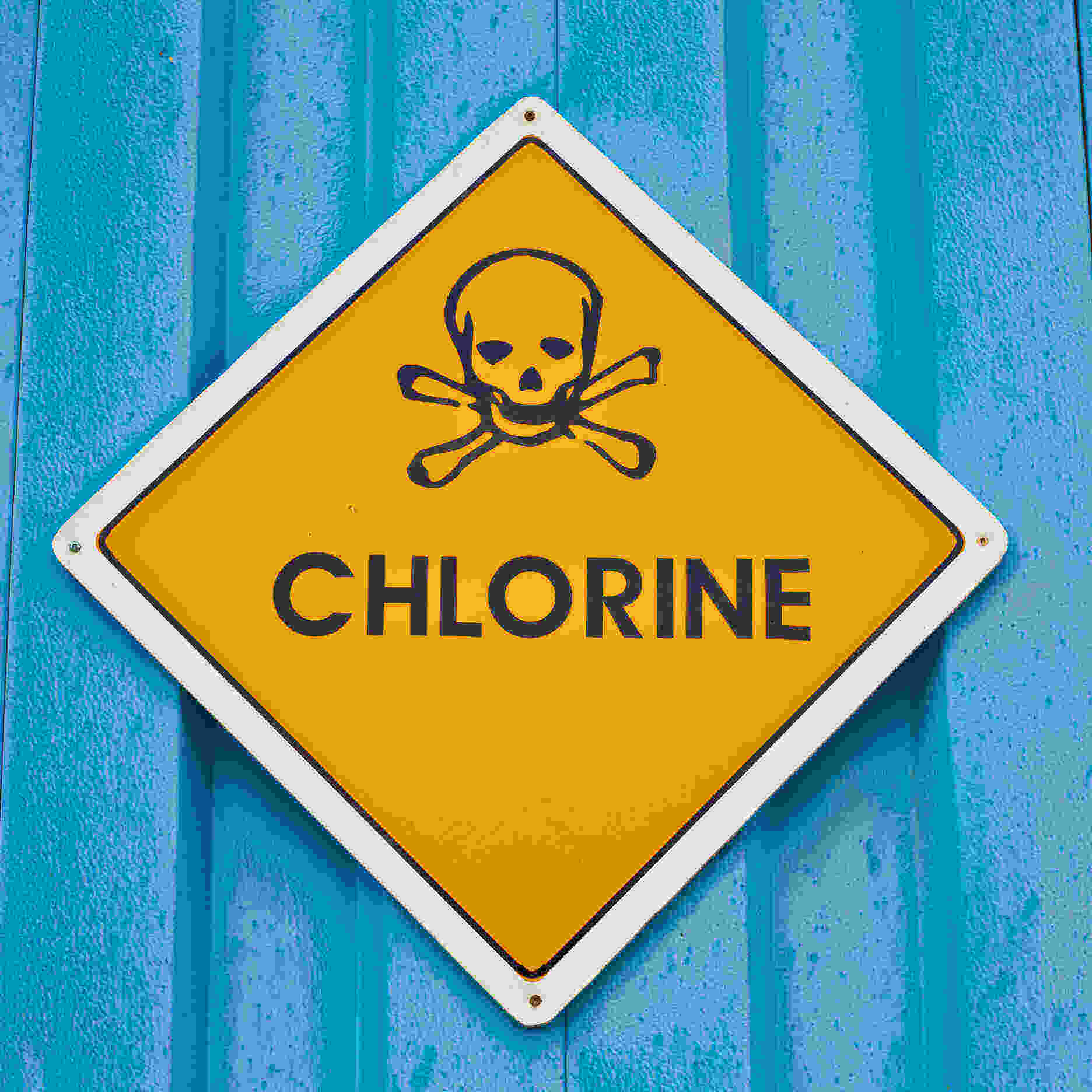 Should I Check The Chlorine Level In My Salt Water Pool?