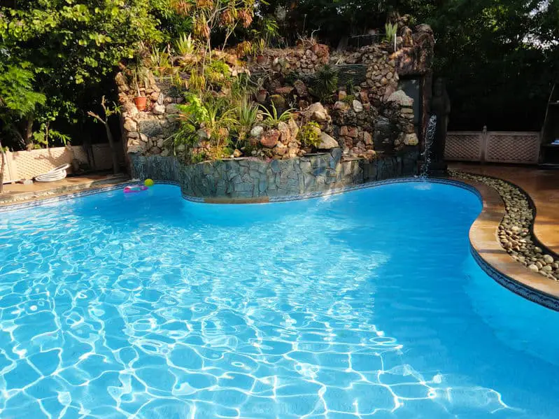 Salt Water Pool Conversion Pros And Cons